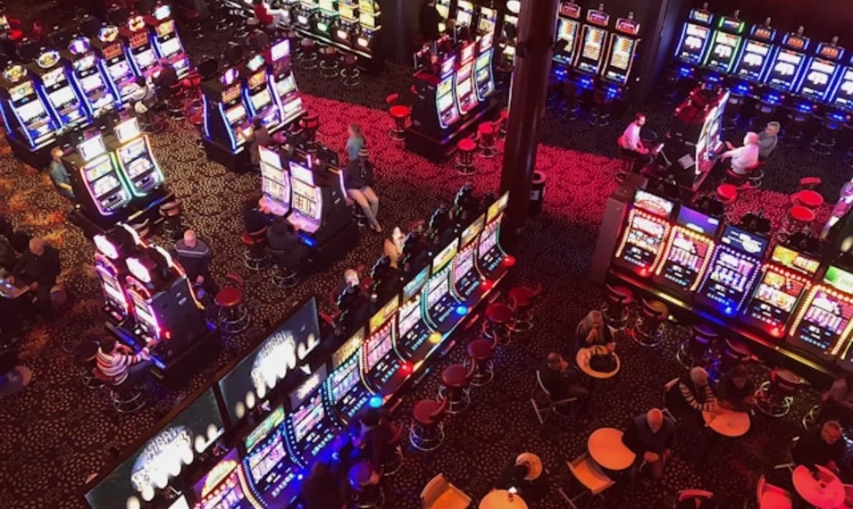casino-floor-slot-machines